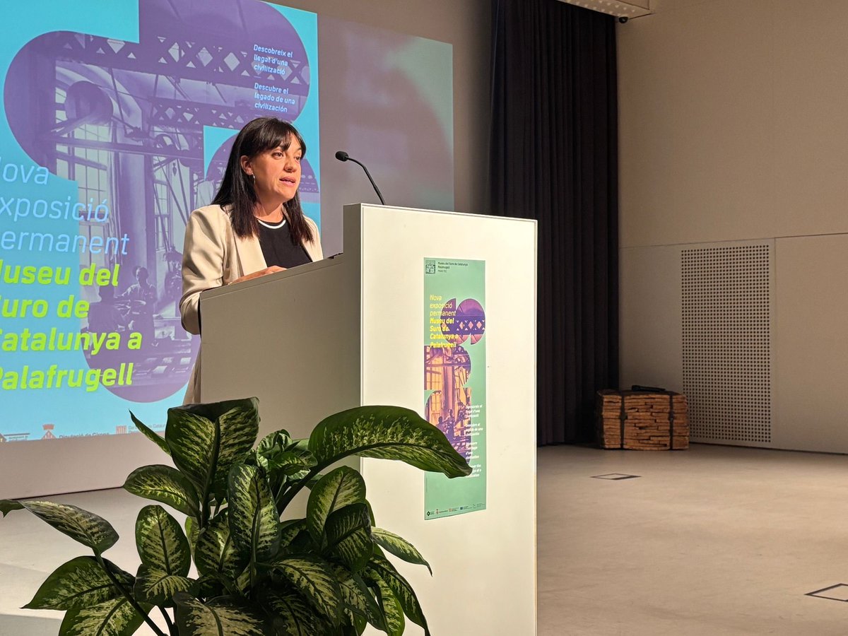 DiputacioGirona's tweet image. 🌳Inaugurem la nova exposició permanent del @elMuseudelSuro a #Palafrugell.
➡️La mostra proposa un viatge a través de la industrialització i del món del suro.
✅s’obren al públic 1⃣.2⃣0⃣0⃣metres quadrats d’exposició permanent
✅mostra de 7⃣0⃣0⃣ objectes, molts d’ells inèdits.…