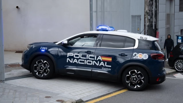 SorteoViral2018's tweet photo. Un policía se enfrenta a 5 años de cárcel por denunciar corrupción https://t.co/mmhpDhZgLG https://t.co/BEUpuczQ0K