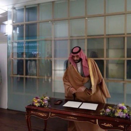 q9j14's tweet photo. الفخامة والعِّز في صورة🇸🇦🤍💚.
#المملكة_العربية_السعودية #ولي_العهد_الأمير_محمد_بن_سلمان‌ https://t.co/wOewkN5OKu
