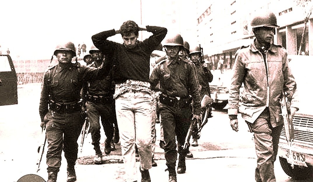 Zedillo en 1968.
Él sí.
Pocos años después, Amlo se incorporó al régimen represivo. No es heredero del ' 68.
Claudia era una niña. Tampoco es heredera de ese movimiento. Zedillo sí. 
Entró, es cierto, al PRI,  pero desde ahí abrió la democratización que el priísta Amlo está