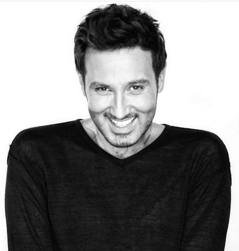 Biricik Metin’im.
Tek kelime bulamıyorum biliyor musun? Varlığının güzelliğini de yokluğunun acısını da anlatacak.. 
Canımın içi ben perişanım ama sen iyi ol, huzur bul, kavuş sevdiceklerine. Nurlar içinde uyu biricik dostum.
Seni sonsuza kadar seveceğim ve çok özleyeceğim.