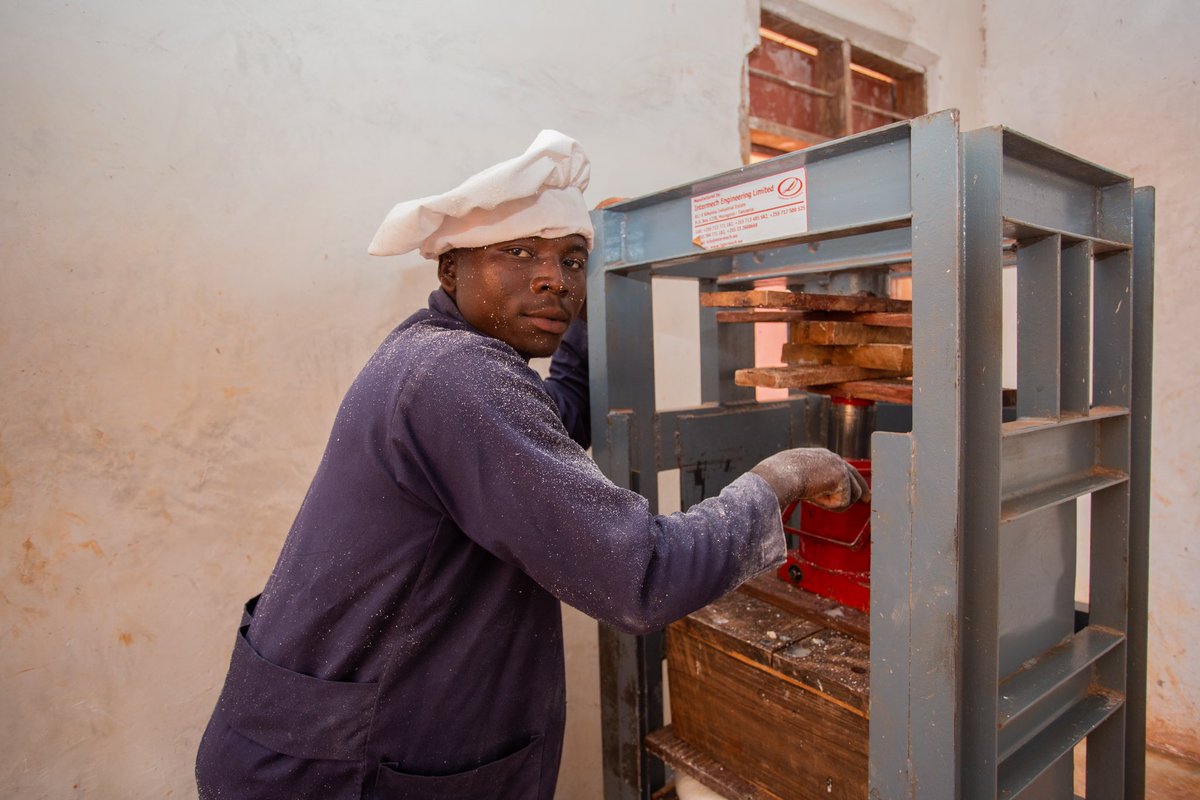 Traditional financing mechanisms fall short of addressing today's development challenges in last-mile conditions where risks are high. 

With support from <a href="/EU_Commission/">European Commission</a>, <a href="/UNCDF/">UN Capital Development Fund</a> is making use of its unique capabilities as a non-credit rated entity able to deploy grants as