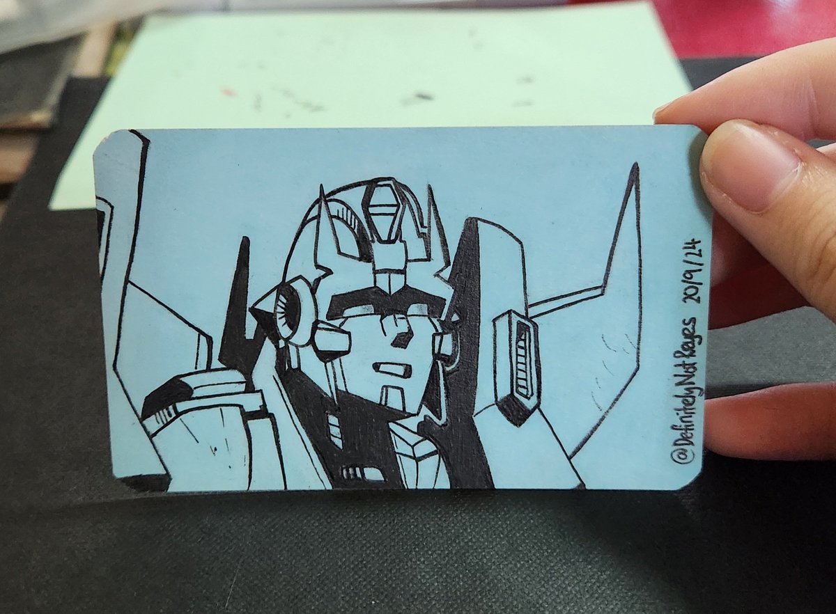 DefNotReyes's tweet photo. Sketched and inked a Lost Light panel as practice #Transformers #maccadams #rodimus https://t.co/jhsKH3bIhc