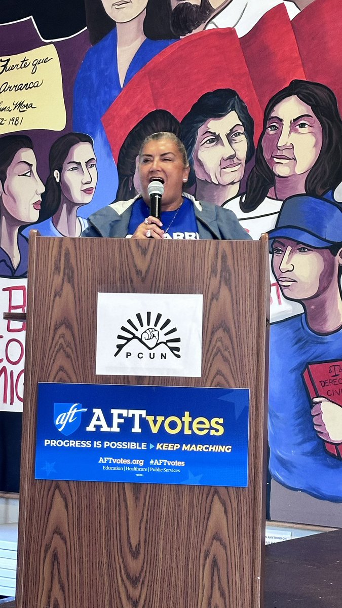 AFTEVPDeJesus's tweet photo. .@AFTunion at the @PCUNoregon’ farmworkers union house for a canvas kickoff event. Ready &amp; highly motivated volunteers from @SEIU @LIUNA @OregonAFLCIO @AFTOregon @OregonNurses @AskEsp @AFSCME #1u #aftvotes #CuandoLuchamosGanamos https://t.co/MVk8Ye3azX