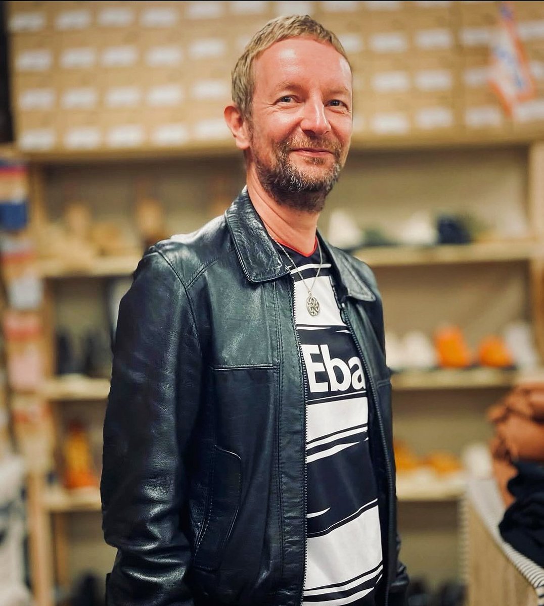 Papped for the first time since the recent camera up the backside by Tony Rodgers in Yarm's Fulmine clothes emporium (the photo by Tony, not the backside camera)... 📸 

⚫ ⚪ ⚫

<a href="/Official_Darlo/">Darlington FC</a> <a href="/DarloFCSG/">DFCSG #YOURCLUB</a> #DFC #Darlo #Yarm #Saturday #September