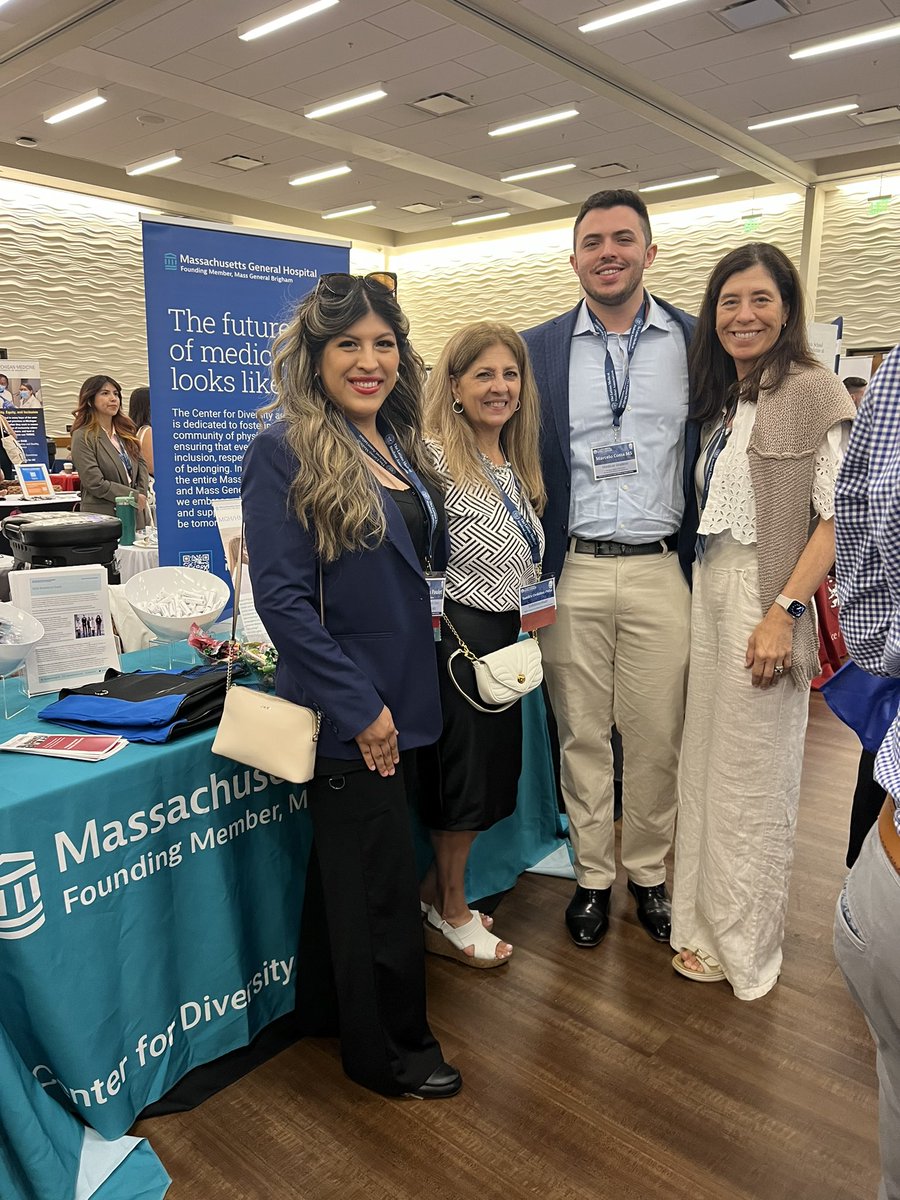 mghcdi's tweet photo. @LmsaNational  meeting with SRTP alumni  @Mcostamed1  &amp; Tahbita Paulet! Excited to be meeting many Latino/a/x students across the country. https://t.co/hhZNkVdIwD