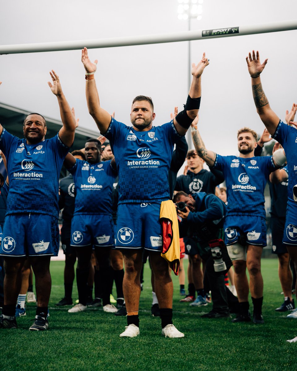 RugbyClubVannes's tweet photo. 𝟐𝟑 𝐠𝐮𝐞𝐫𝐫𝐢𝐞𝐫𝐬 𝐩𝐨𝐮𝐫 𝐮𝐧𝐞 𝐯𝐢𝐜𝐭𝐨𝐢𝐫𝐞 𝐡𝐢𝐬𝐭𝐨𝐫𝐢𝐪𝐮𝐞 💙

#FiertéBretonne https://t.co/k87kvfUmPY