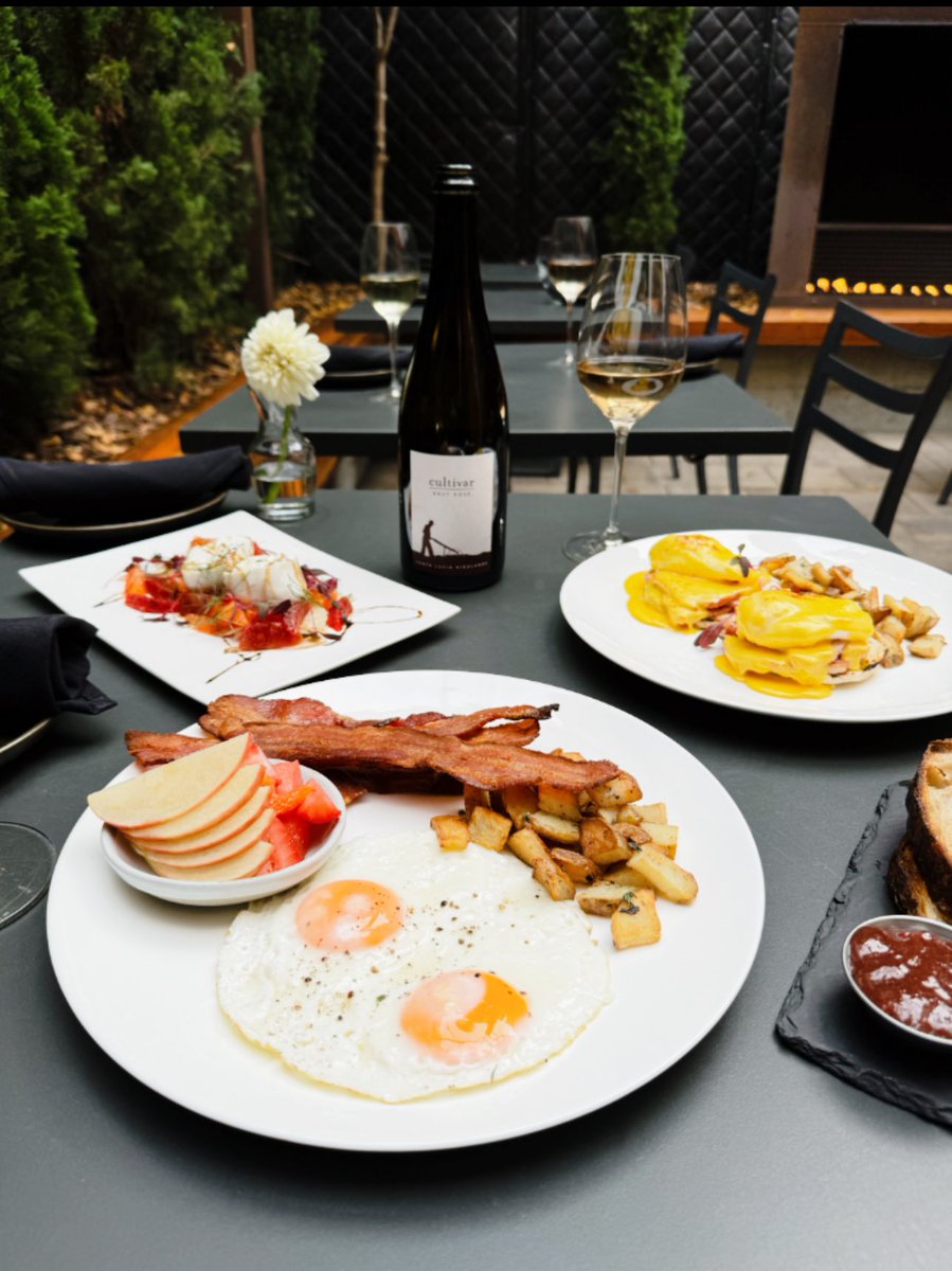 Cultivar_SF's tweet image. Brunch is calling 🥂
Blood oranges &amp;amp; Burrata, Beignets, Eggs Benedict or Eggs with bacon and toast…pair with an espresso or @cultivarwine Brut Rosé

📍Cultivar San Francisco
2379 Chestnut Street

🍳 #marinasf #brunch🍴 #outsidedining #dogfriendlysf 
#baconlover #brutrosé