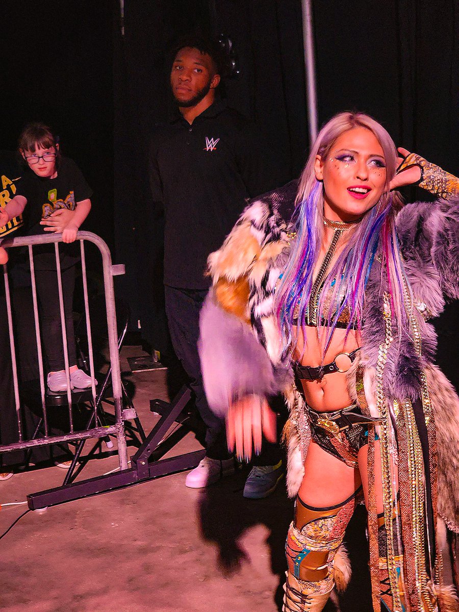 ✨🌸𝘈𝘭𝘭 𝘠𝘰𝘶 𝘎𝘶𝘺𝘴 𝘸𝘩𝘰 𝘭𝘰𝘷𝘦, 𝘭𝘰𝘷𝘦, 𝘭𝘰𝘷𝘦 𝑮𝑰𝑼𝑳𝑰𝑨...𝘈𝘳𝘳𝘪𝘷𝘦𝘥𝘦𝘳𝘤𝘪 𝘔𝘢𝘵𝘢𝘯𝘢🌸✨
#WWENXT #NXTSebring  #BeautifulMadness #ジュリア