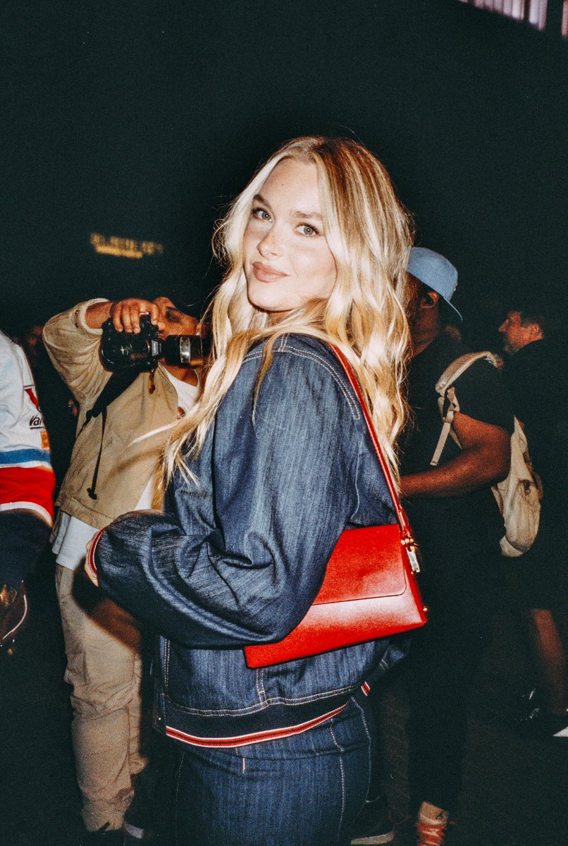 film / shot 📸🎞️ • Camille Kostek.