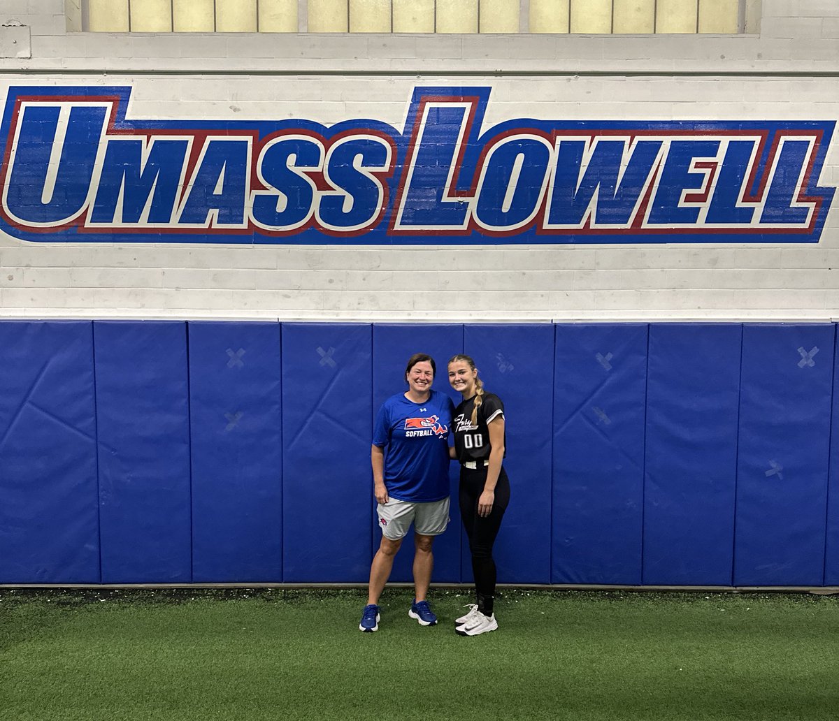 Had an amazing time at Umass Lowell today! Thank you so much to Coach Starek and Coach Clay for a great clinic and new drills! <a href="/RiverhawkSB/">UMass Lowell Softball</a> <a href="/CoachStarek/">Jen Starek</a> <a href="/CoachClaypool24/">Brian Claypool</a> <a href="/FPNE18URoumelis/">Fury Platinum 18U Roumelis</a>