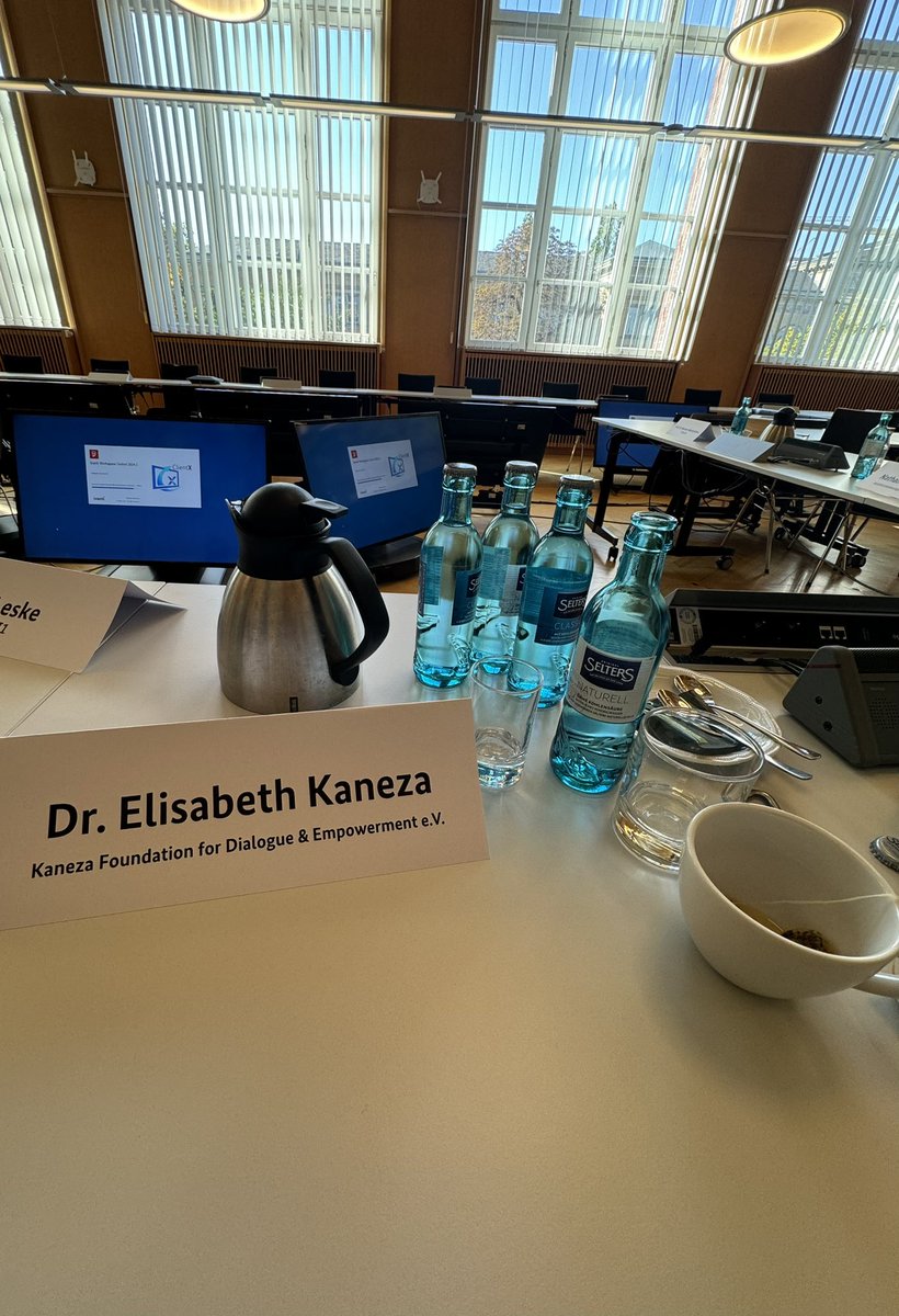 Dr. Elisabeth Kaneza | Blog & Archive (@elisabethkaneza) on Twitter photo Gestern: Beiratssitzung beim <a href="/BMI_Bund/">Bundesministerium des Innern</a> zu Anti-Schwarzem Rassismus und den Anliegen von Schwarzen Menschen. Angesichts des Rechtsrucks in der Politik und Gesellschaft ist es mir wichtig, dass Communitys wissen, dass wir als ihre Vertreter:innen für ihre Rechte eintreten. Gestern: Beiratssitzung beim <a href="/BMI_Bund/">Bundesministerium des Innern</a> zu Anti-Schwarzem Rassismus und den Anliegen von Schwarzen Menschen. Angesichts des Rechtsrucks in der Politik und Gesellschaft ist es mir wichtig, dass Communitys wissen, dass wir als ihre Vertreter:innen für ihre Rechte eintreten.