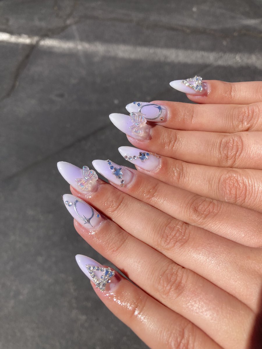 IM SCREAMING THEY LOOK SO GOOD I CANT BELIEVE IT