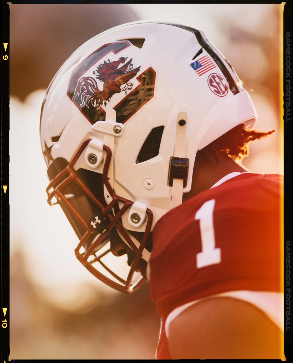 GamecockFB's tweet photo. Battle ready 🤙 https://t.co/Dr0NTecKaH