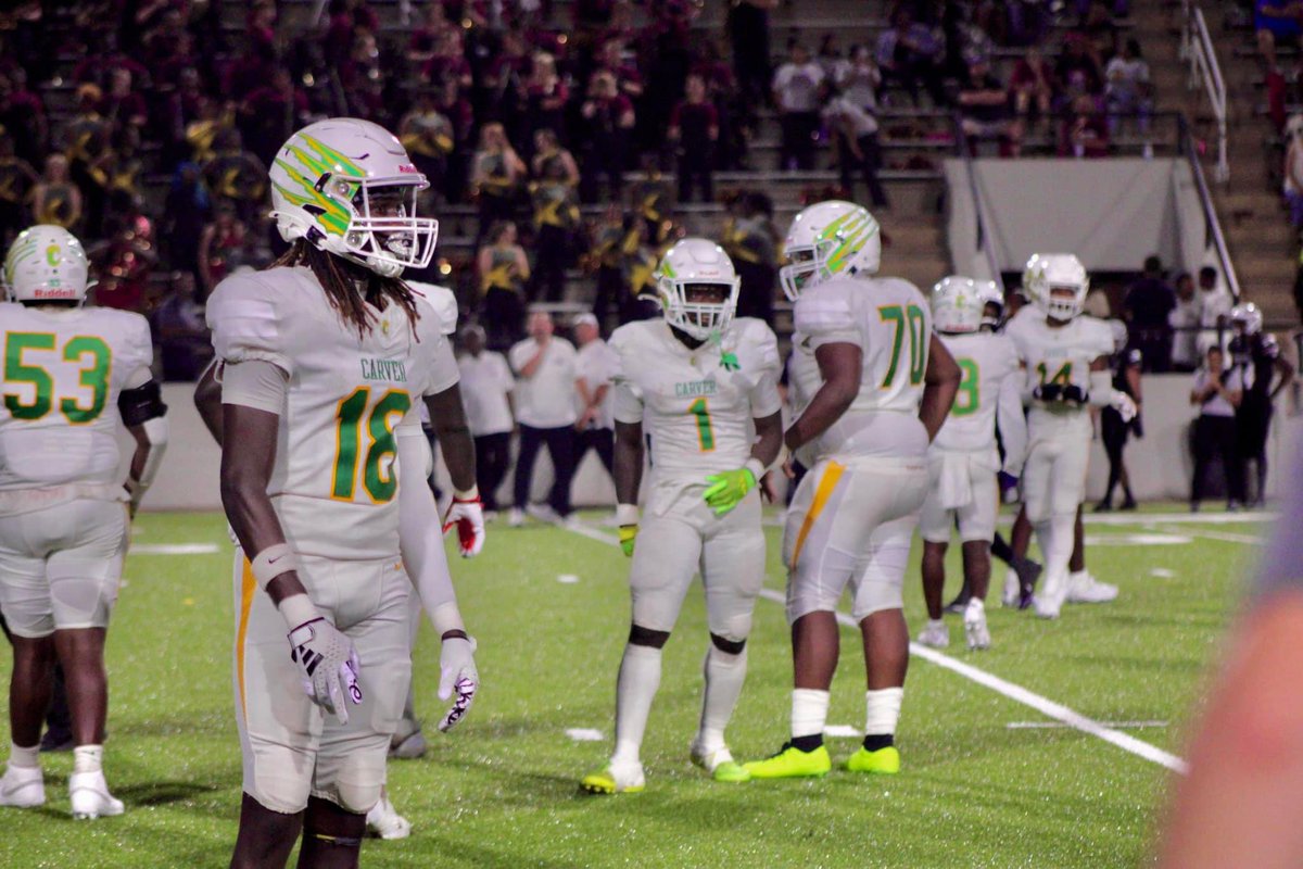 Trey_berry21's tweet photo. Had 2 face the reality of they gone hate you when you losing &amp; they gone hate you when you winning.. ⭐️@bobbycarr11 @CoachFagan_5 @CortezNettles50 @Carver_FB 
#notcommitted
#myyear
#4evakam #lloyla #LLMYPPL #LLJaytee #LLMike #LLRobert #FreeMyBros 
#lastride1️ https://t.co/lTRmeoMyOJ