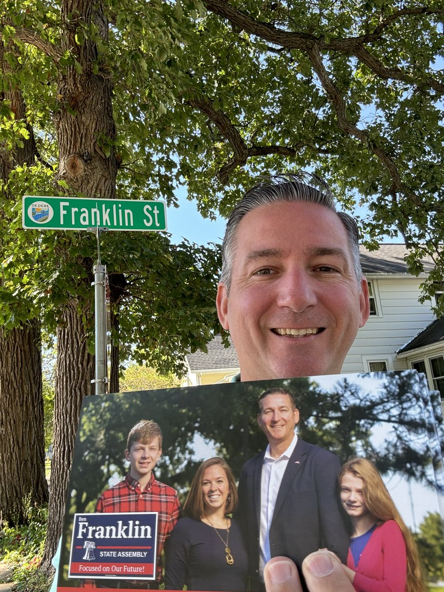 What a beautiful day for knocking doors and meeting more great people in the 88th Assembly District. We truly have a wonderful community. And look what street I found in De Pere! Vote Ben Franklin for the 88th AD this November!