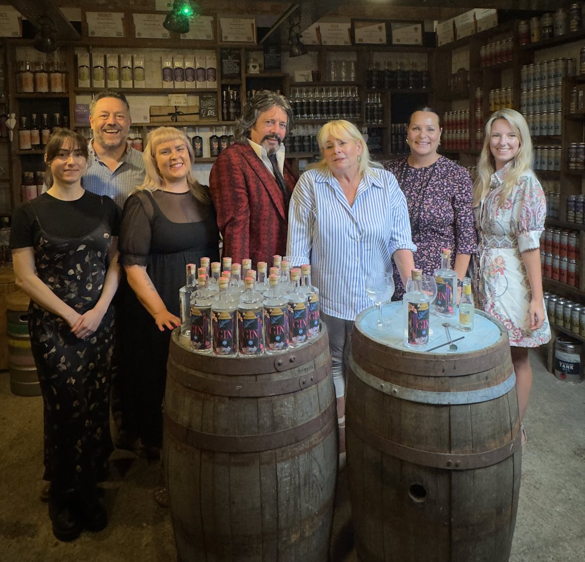 Jess Bracey (@jessbracey) on Twitter photo Fantastic evening hosting the launch of Maximalist Gin in aid of <a href="/LincCharity/">Linc Charity</a> with <a href="/LlewelynBowen/">Laurence Llewelyn-Bowen</a> for such an important cause
Each bottle bought helps support blood cancer patients and their families
gloucesterbrewery.co.uk/product/maxima⦠Fantastic evening hosting the launch of Maximalist Gin in aid of <a href="/LincCharity/">Linc Charity</a> with <a href="/LlewelynBowen/">Laurence Llewelyn-Bowen</a> for such an important cause
Each bottle bought helps support blood cancer patients and their families
gloucesterbrewery.co.uk/product/maximaβ¦