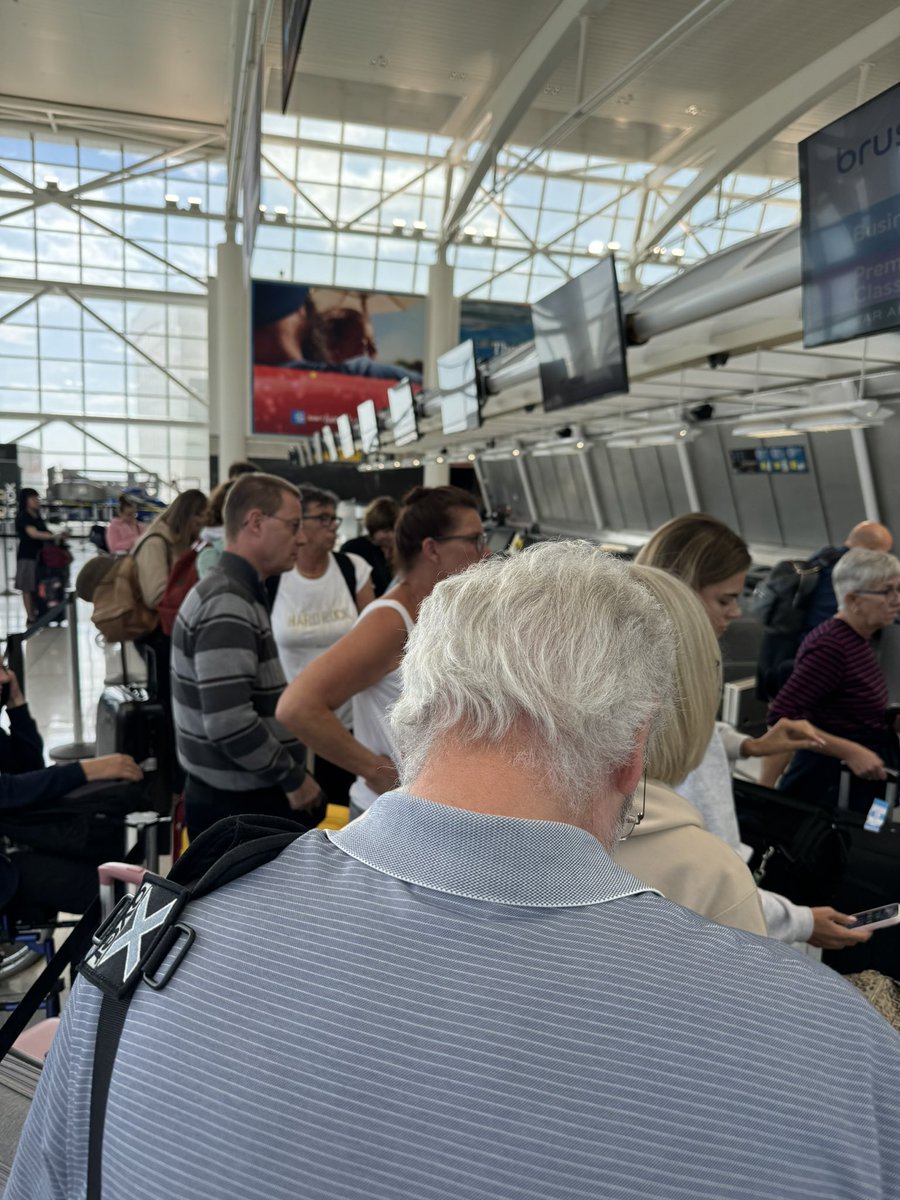 Moira Whelan tweet media