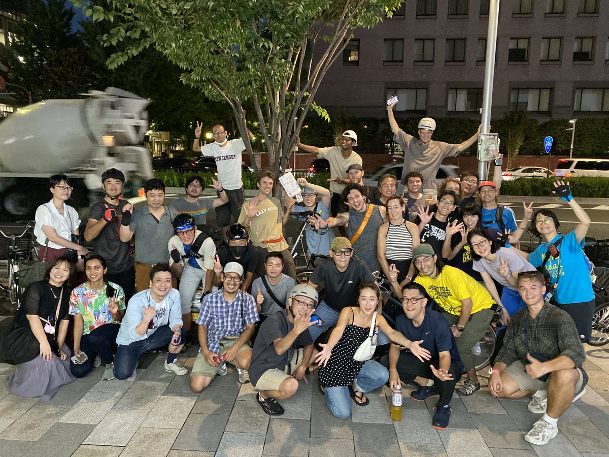 NPC_TDF's tweet photo. Night Toilet Ride完全版一緒に走った方お疲れ様＆どうも有難うございました！
初参加の方も多く「トイレ巡り出来るから参加した」と言う方もちらほら
前回に引き続き改めてトイレライドの人気企画ぶりがうかがえました https://t.co/lsrwHFHFcx