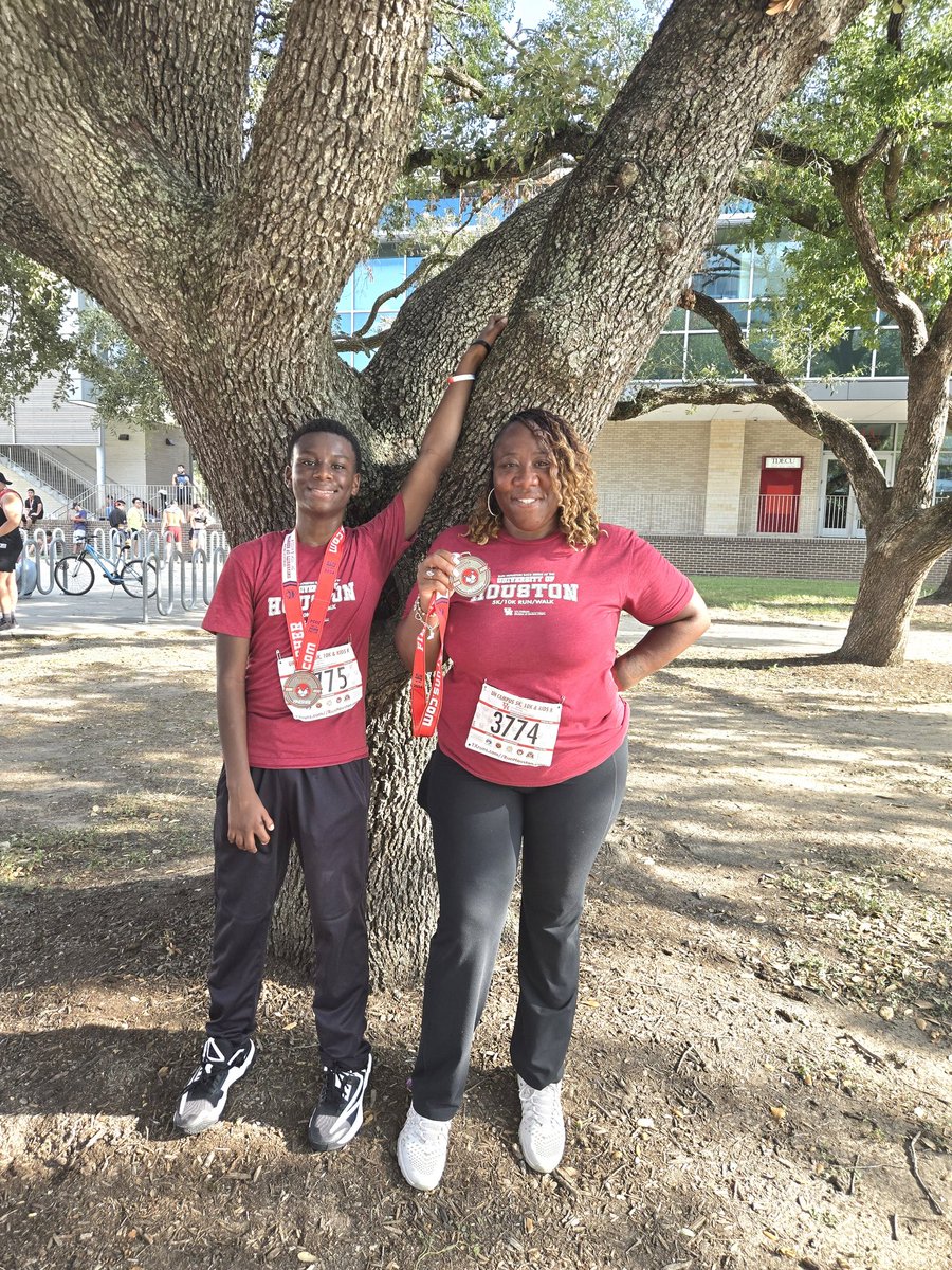 TinaLMatthews1's tweet photo. Building confidence to know his self-worth,  strength and courage to follow his dreams, and the ability to know how truly, deeply loved he is....
THIS RACE HAD NOTHING TO DO WITH RUNNING! @UHouston
#RunHouston https://t.co/FFwuleBqhu