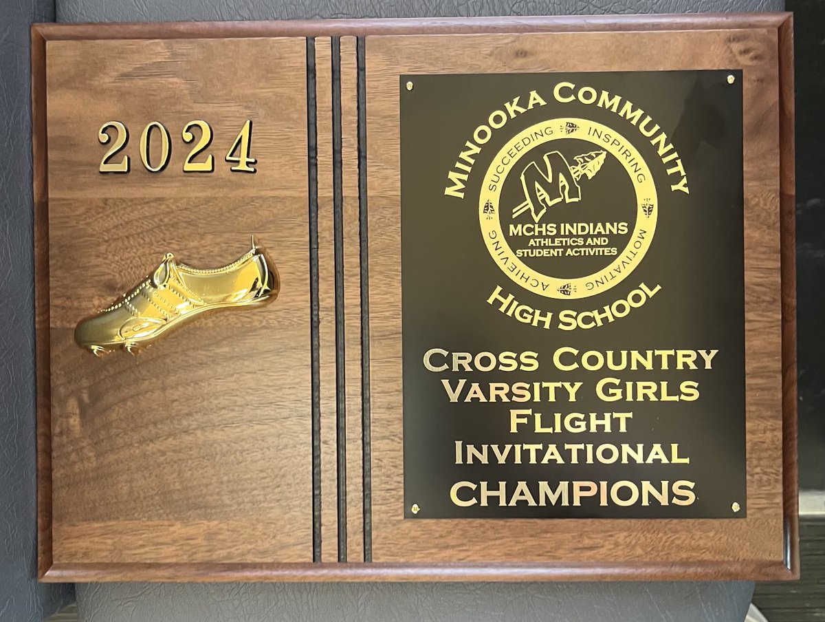 Huntley_CC's tweet image. Minooka Flights Invite 🏃🏻‍♀️

Huntley girls are the flights CHAMPIONS!! 

Shoutout to these 7 girls for their performances today!!