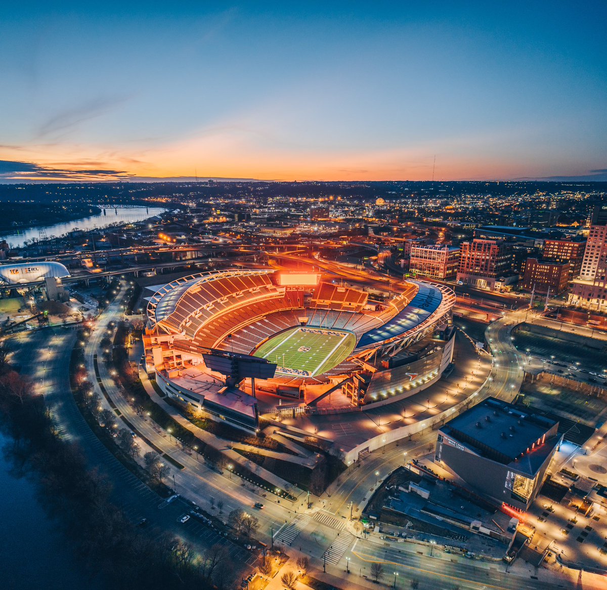 Primetime at Paycor >>> 

See you all for #MNF 🏈