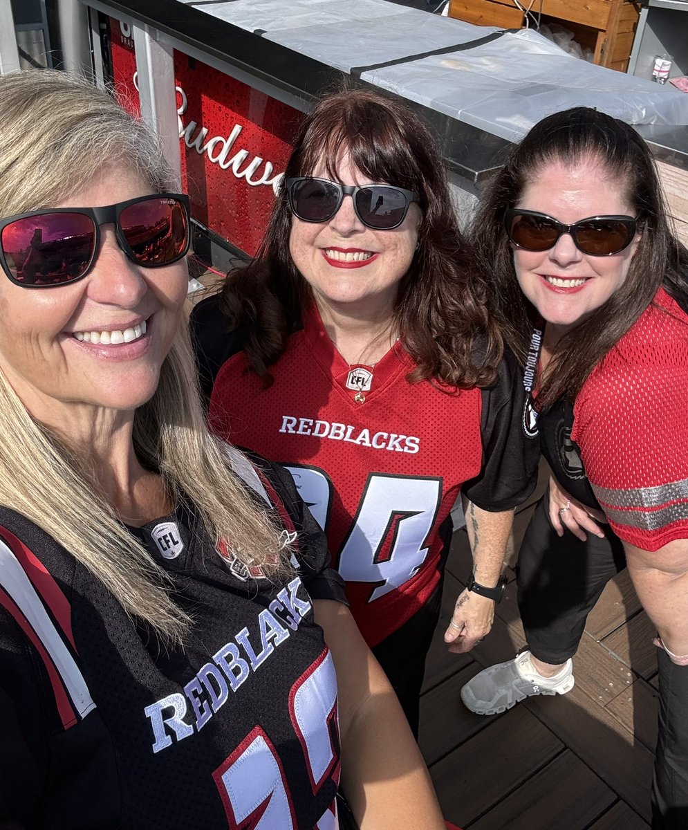 jacroy67's tweet photo. I am so happy to be at the @REDBLACKS game!!!
Thanks to the #OSEG staff who helped me get to my spot and my awesome friends for helping me! @LaurenDupasqui1 @VirginiaGaffney
#ALLIN https://t.co/flO10EBrf8