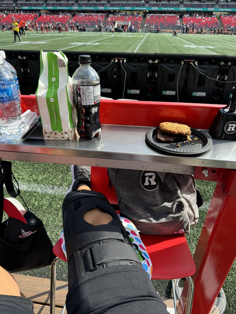 jacroy67's tweet photo. I am so happy to be at the @REDBLACKS game!!!
Thanks to the #OSEG staff who helped me get to my spot and my awesome friends for helping me! @LaurenDupasqui1 @VirginiaGaffney
#ALLIN https://t.co/flO10EBrf8