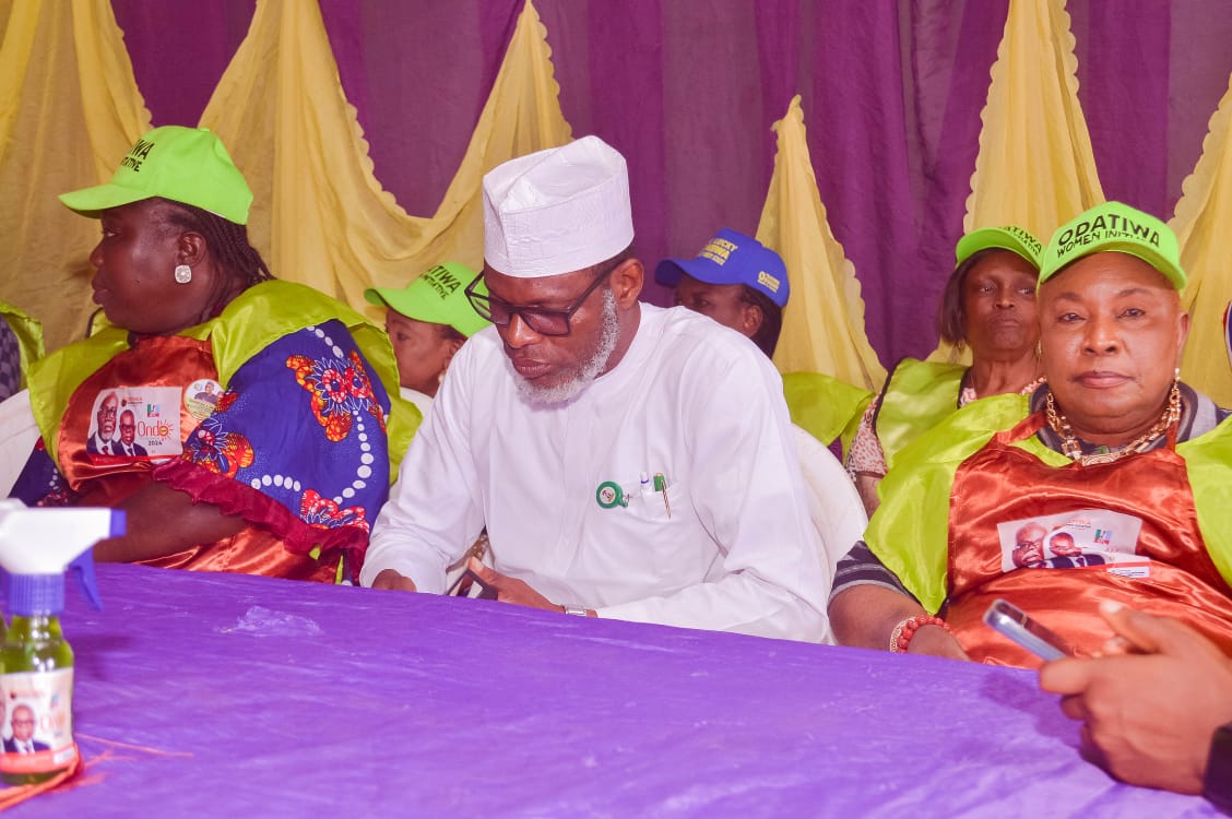 KelvinOlaolu's tweet photo. I joined forces with the SA on Women Affairs in the ODatiwa Women Initiative campaign, showcasing our commitment to actionable change. Together, we are focused on solutions that uplift our communities and make Ondo State a beacon of pride.
#Empoweringlives
#peopleoverpolitics https://t.co/DlFqSNtpkN