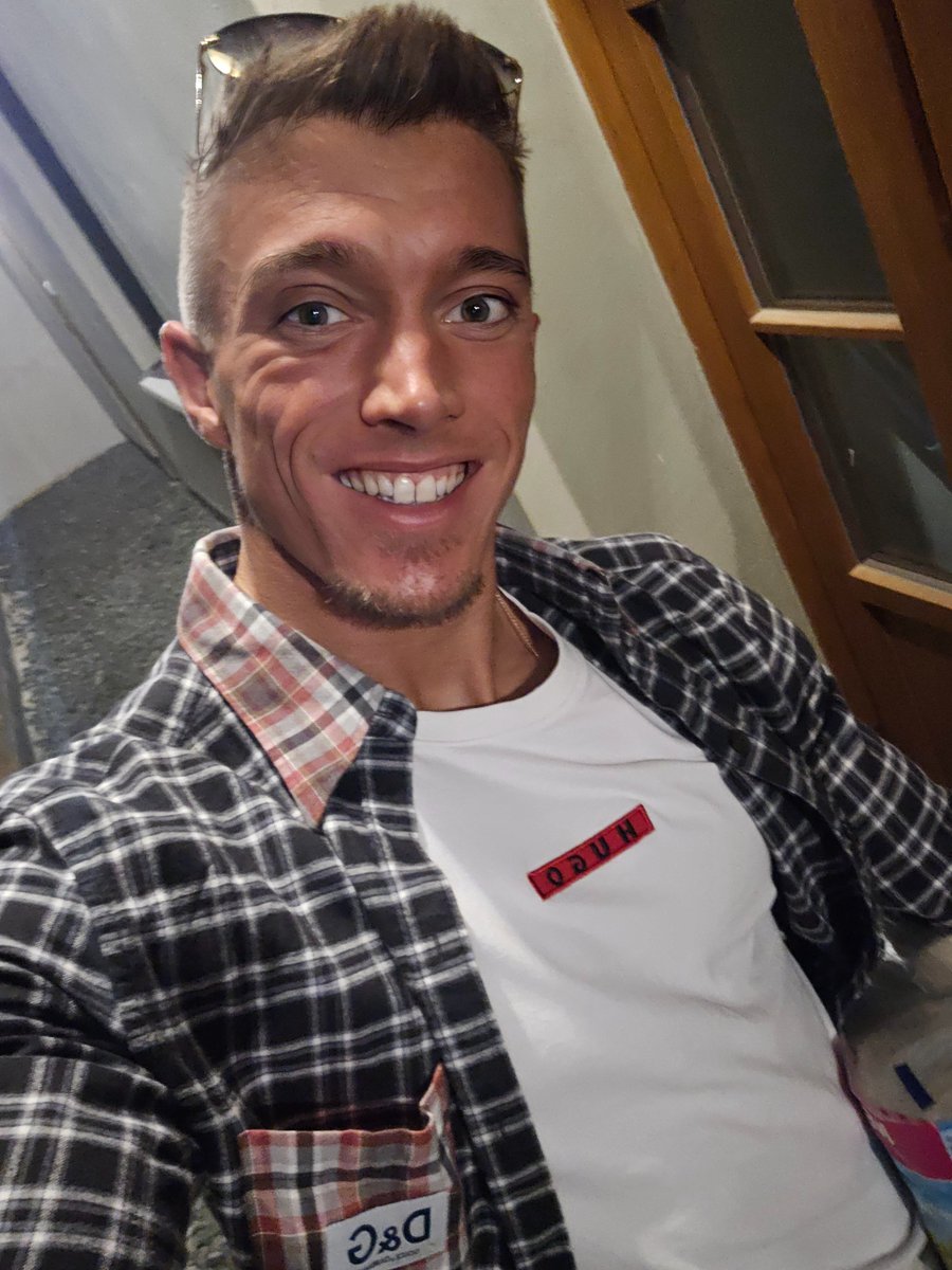 One with clothes on for a change🤔😁
