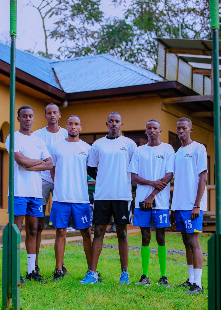 NyungwePark's tweet photo. culminating in a coordinated 21km race across their respective protected areas in September. In #Nyungwe, the race brought together 102 rangers from @AkageraPark(winner) #Nyungwe, #VolcanoesNP #GishwatiMukuraNP, the last two parks represented @RDBrwanda Photos: #BrightStudio https://t.co/pBExbiIEZ2