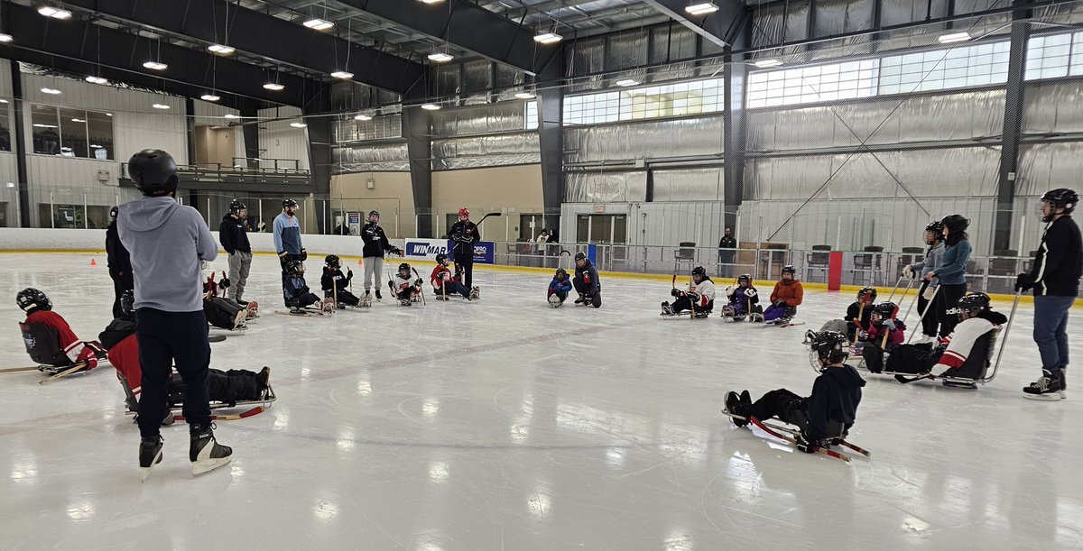 ParaPLAYHub's tweet image. We had an awesome time at #LearntoSledge and #LearntoDance today. 🎉🎉 Two of the great programs we offer at @eastersealsns. It was great to see our amazing kids and families again today. 😍🥰 Thanks to all of our volunteers, too, including my @DalHealth @Dal_HAHP students!! 👏👏