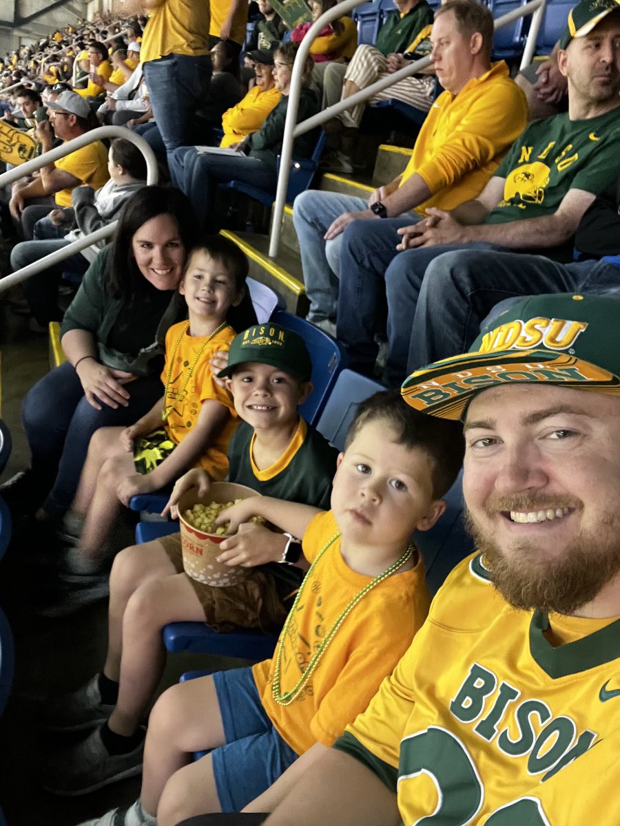 MasonMagle's tweet photo. #scheelsgameday https://t.co/giHywNPbB8