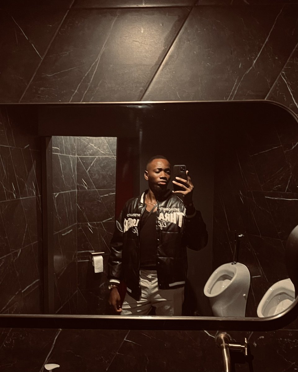 David_Lkabongo's tweet photo. 𝚃𝚞 𝚟𝚒𝚎 𝚋𝚎𝚊𝚞𝚌𝚘𝚞𝚙 𝚖𝚒𝚎𝚞𝚡 𝚚𝚞𝚊𝚗𝚍 𝚝𝚞 𝚗'𝚊𝚝𝚝𝚎𝚗𝚍 𝚛𝚒𝚎𝚗 𝚍𝚎 𝚙𝚎𝚛𝚜𝚘𝚗𝚗𝚎. https://t.co/KMn5COdw0P