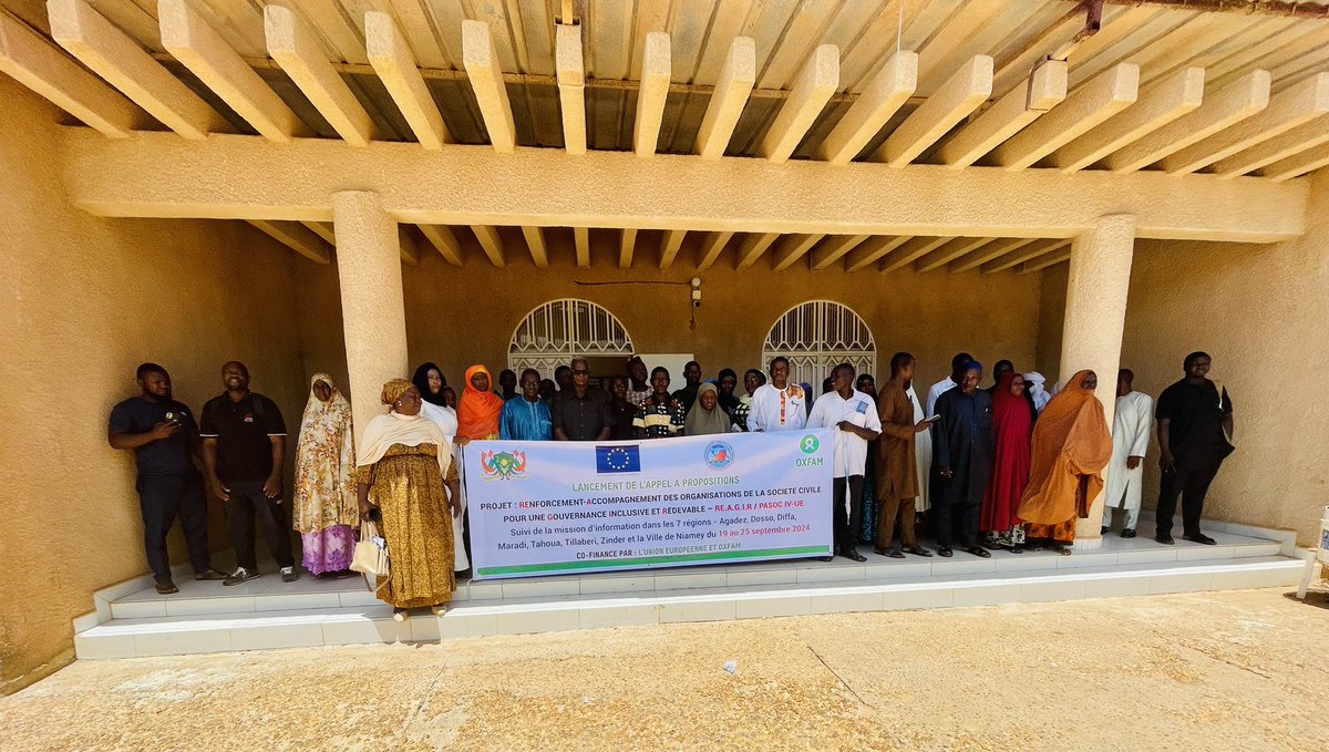 ROTABNIGER's tweet photo. 21/09/24, la mission de sensibilisation et d’information sur l’appel à propositions de projets à l’intention des #OSC 🇳🇪 se poursuit à #Tillaberi, toujours dans le cadre du programme REAGIR/PASOC IV par le consortium #Oxfam & #ROTAB co-financé par l'#UnionEuropéenne et #Oxfam https://t.co/OMqiFsrOze