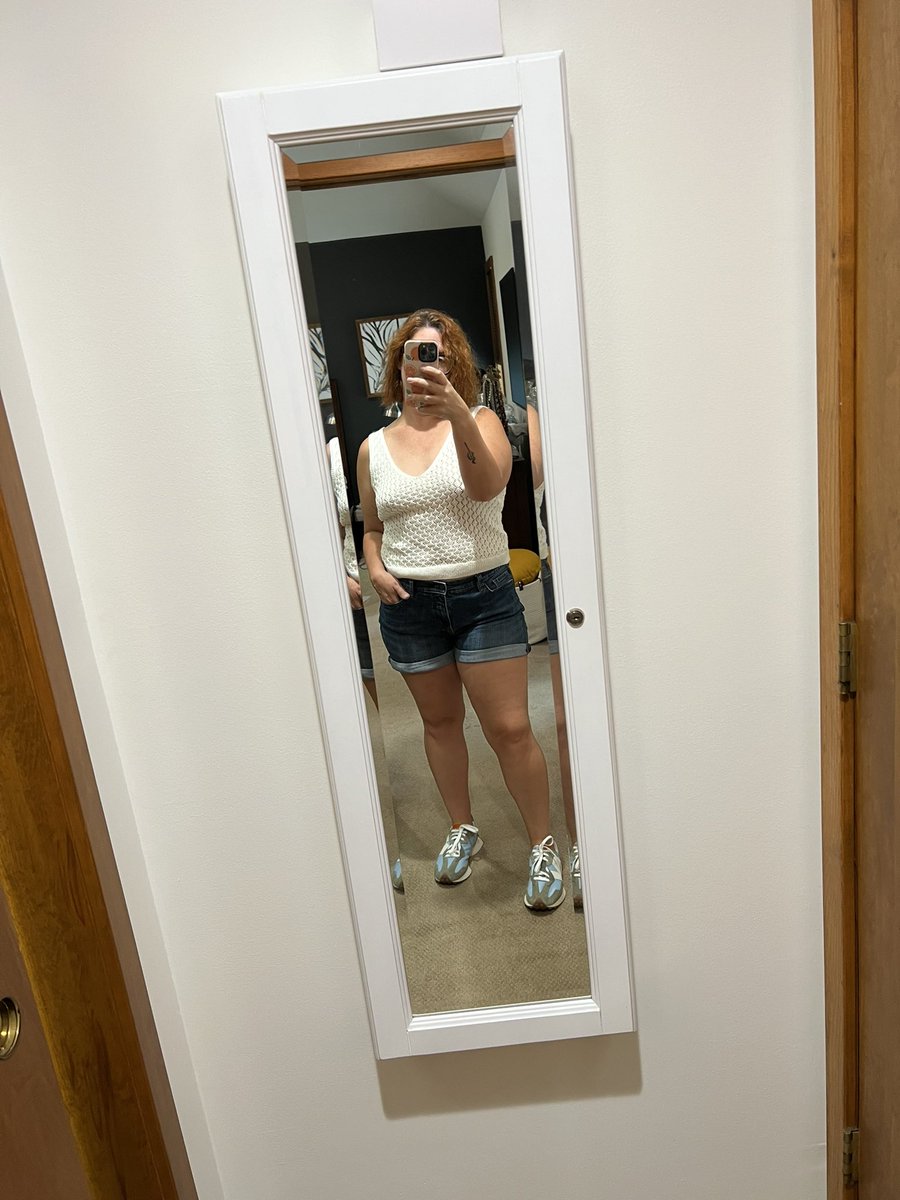 christen_rexing's tweet photo. Alright, it summer temps so I’m just going with a standard, cut offs! I’m proud I am not wearing a black tank top 😂
#WheresFall https://t.co/yXkhHLVDuq