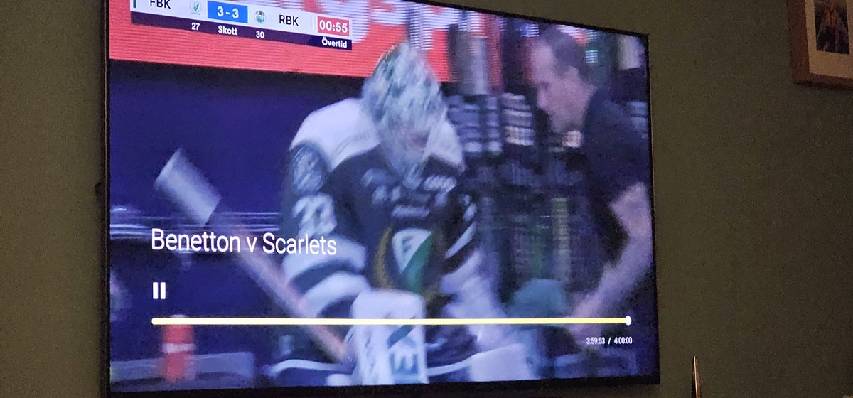 gjl14's tweet photo. @scarlets_rugby Shame @PremSportsTV are still showing some hockey. https://t.co/HgjyfPiyDb