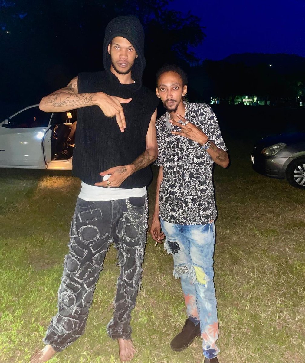 HapilosPromo's tweet photo. Silk Boss and Street Gena ✊🏾🔥
#DancehallMusic #Dancehall #DancehallArtist #DancehallDaily #DancehallReggae #ReggaeDancehall #SilkBoss #StreetGena https://t.co/9W7yMfFFmI