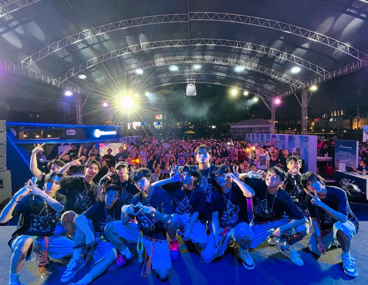 _asterofc's tweet photo. Rising PPOP group, ASTER for their 3rd Globe Events ‘G FAIR’ at the BGC Amphitheater with GLOBE Family! Big thank you to @enjoyGLOBE and @globebusiness for the another opportunity!
#AsteriskArtist #EnjoyGlobe #GDayEveryday #GFair https://t.co/1CAkw3RzeN
