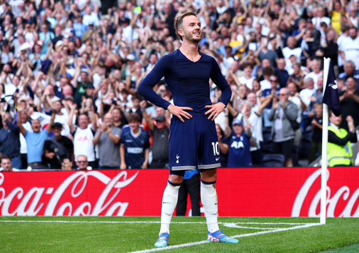 Madders10's tweet photo. My club! Loved every second out there today🤍 @SpursOfficial 🎯 https://t.co/jTUs0cxv0A