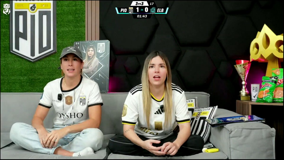 QueensLeague's tweet photo. *Ona Aldea marca el gol del año*

La humilde reacción de @samyriveratv: https://t.co/RfwMWIsdzy
