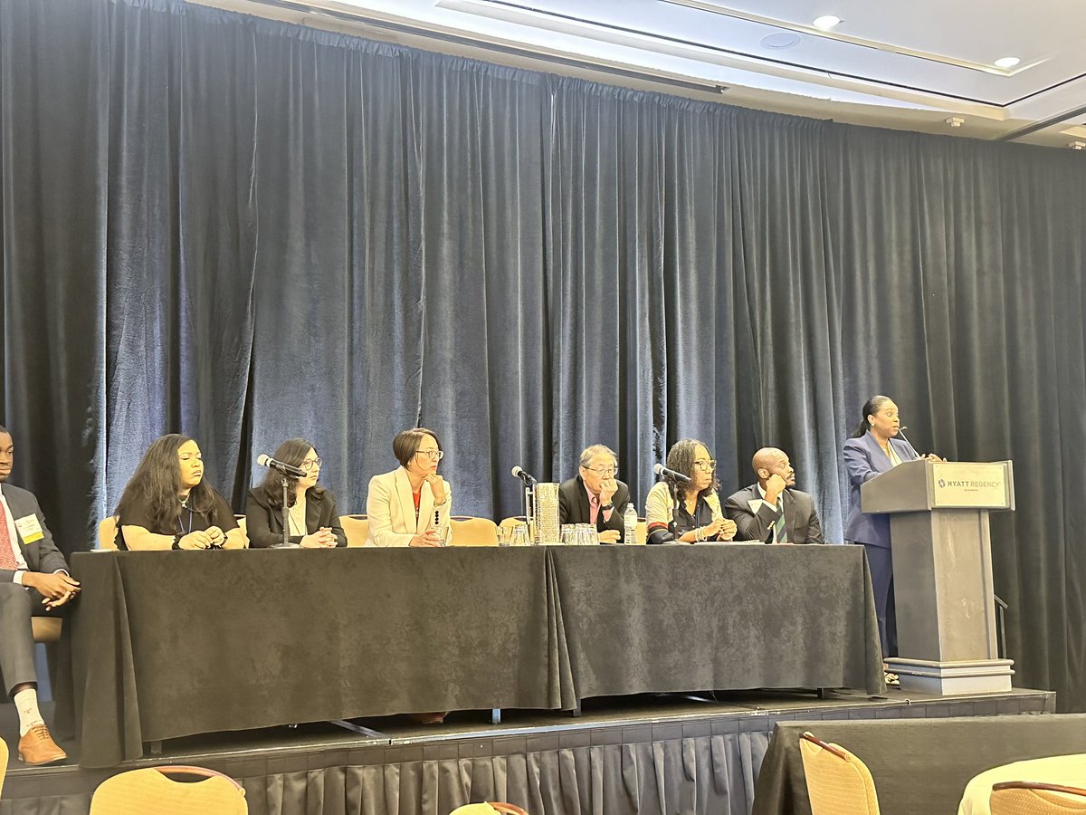 Fantastic talks and panel discussion by <a href="/AmJSurgery/">AmJSurgery</a> editors and <a href="/ajs_stars/">AJS Student and Resident Scholar (STARS) Committee</a> Vice Chair and members at #SBAS2024!