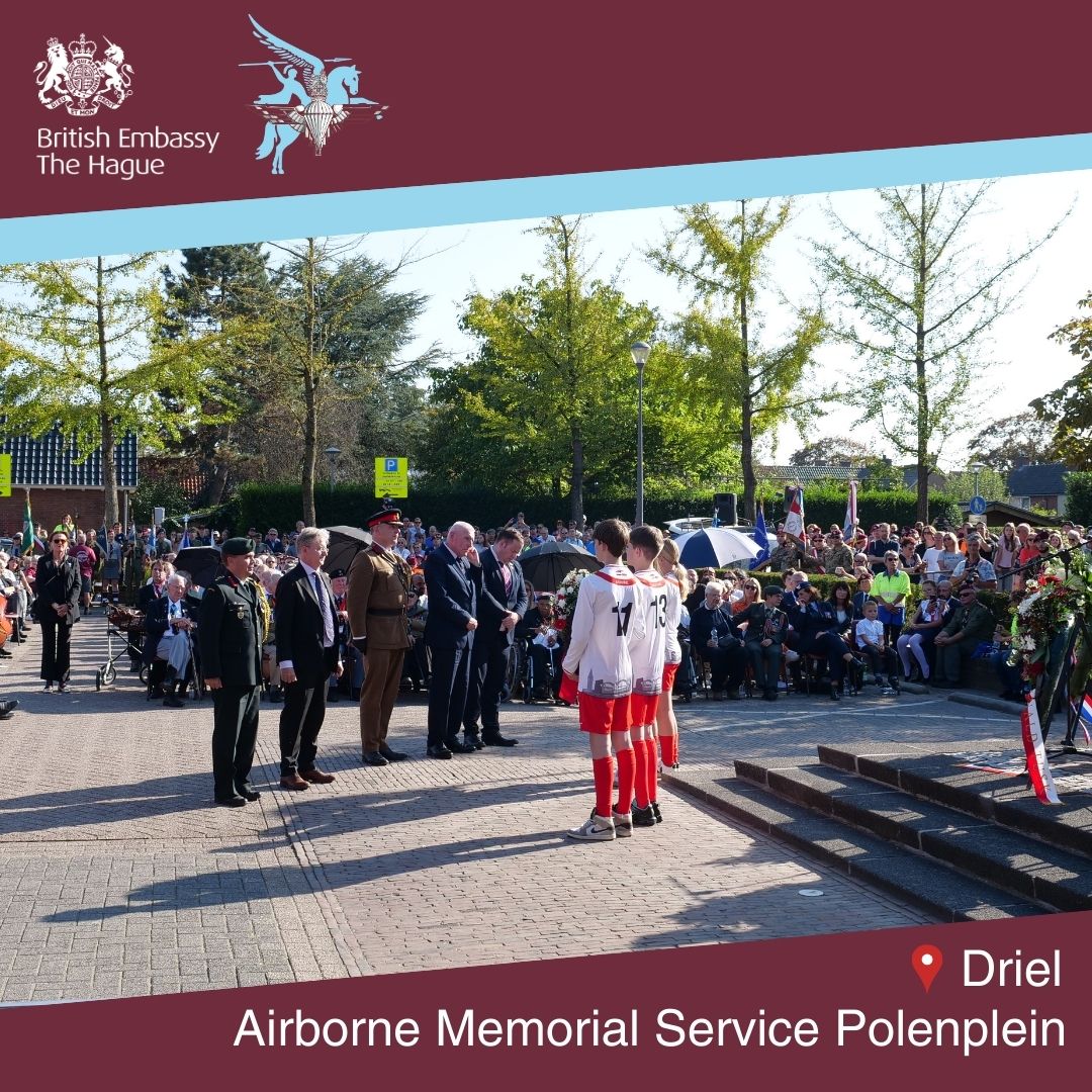 UK in NL🇬🇧🇳🇱 (@ukinnl) on Twitter photo On Sept. 21, 1944, around 1000 🇵🇱 paratroopers led by Major General SF Sosabowski were dropped at Driel to strengthen 🇬🇧 airborne battalions.
Minister <a href="/SDoughtyMP/">Stephen Doughty MP</a> & Lord <a href="/Vernon_Coaker/">Lord Vernon Coaker</a> laid a wreath in Driel today, commemorating the Polish contribution to the Battle of Arnhem. On Sept. 21, 1944, around 1000 🇵🇱 paratroopers led by Major General SF Sosabowski were dropped at Driel to strengthen 🇬🇧 airborne battalions.
Minister <a href="/SDoughtyMP/">Stephen Doughty MP</a> & Lord <a href="/Vernon_Coaker/">Lord Vernon Coaker</a> laid a wreath in Driel today, commemorating the Polish contribution to the Battle of Arnhem.