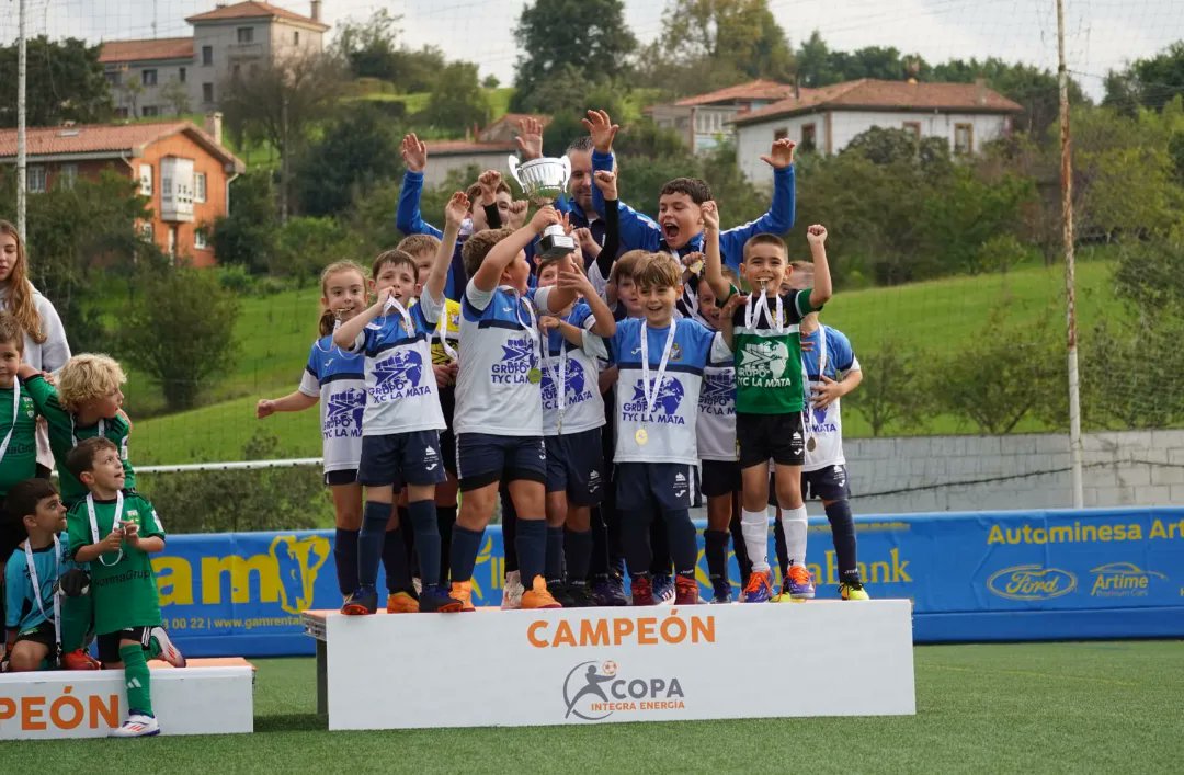 copa_integra's tweet photo. Finalizadas las finales de Fase Plata de la Copa Integra 2024 👏

¡Muchas gracias por el esfuerzo demostrado y enhorabuena, campeones! 💪 https://t.co/SH0rQ9f0sO