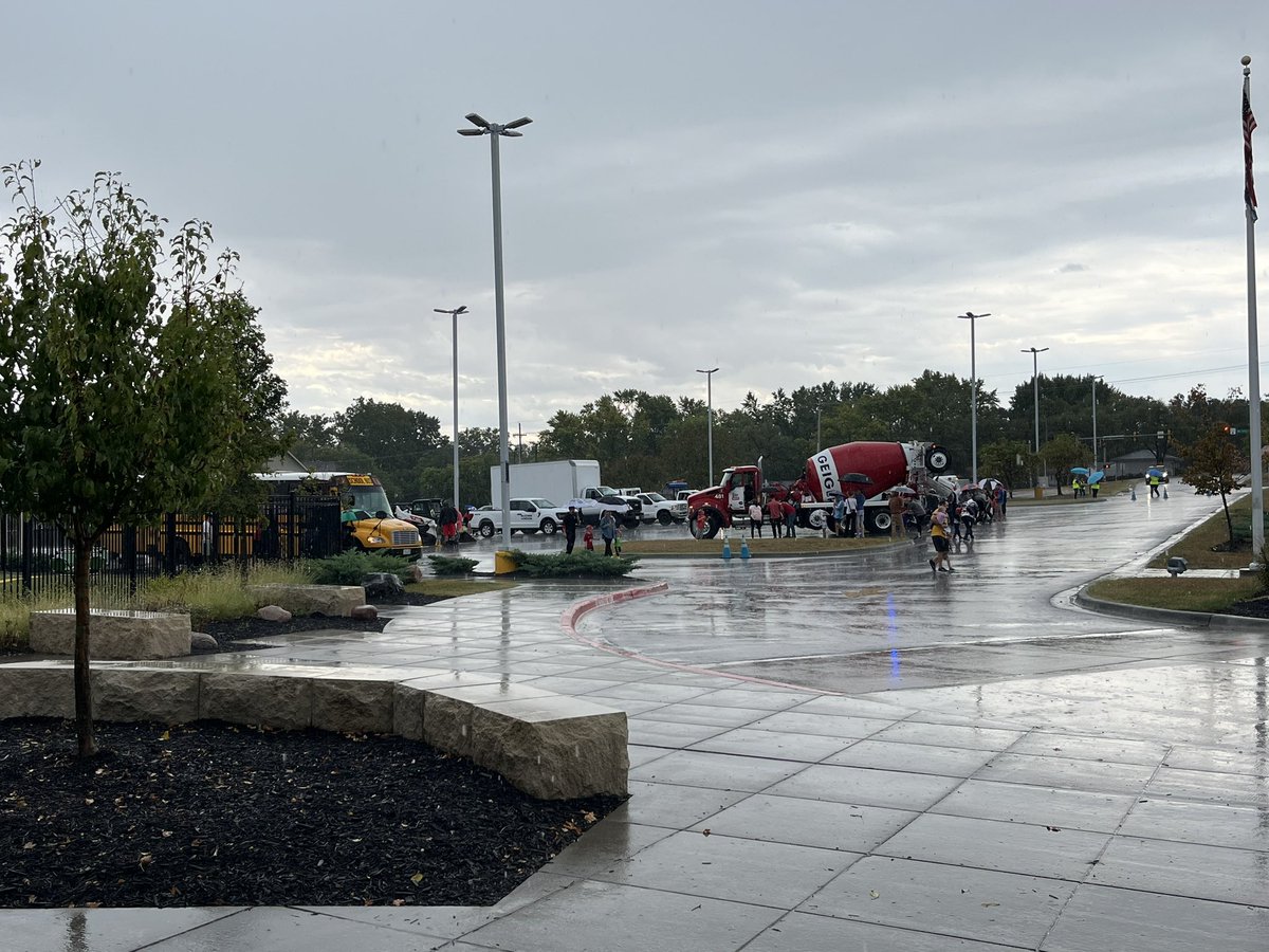 Rain gauge said 2 inches of rain this morning! Rain did NOT keep 60+ families away from our event! Huge thanks to all the volunteers to make this event happen… and the Parent Educators who were soaked by the end!

<a href="/courtneylholt/">Courtney Holt</a> <a href="/j_hansen74/">Jennifer Hansen</a> <a href="/Hilliwife/">Leanne Hilligas</a> <a href="/NKCSchools/">NKC Schools</a> <a href="/NKCEarlyed/">NKC Schools Early Education</a>