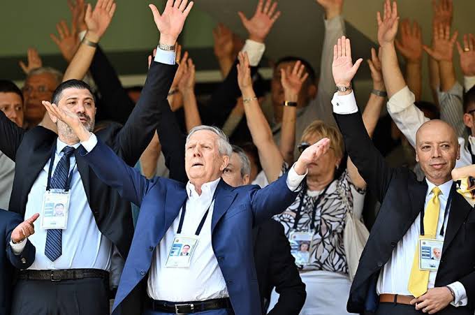 Senden sonra sadece Fenerbahçenin ismi kaldı maalesef