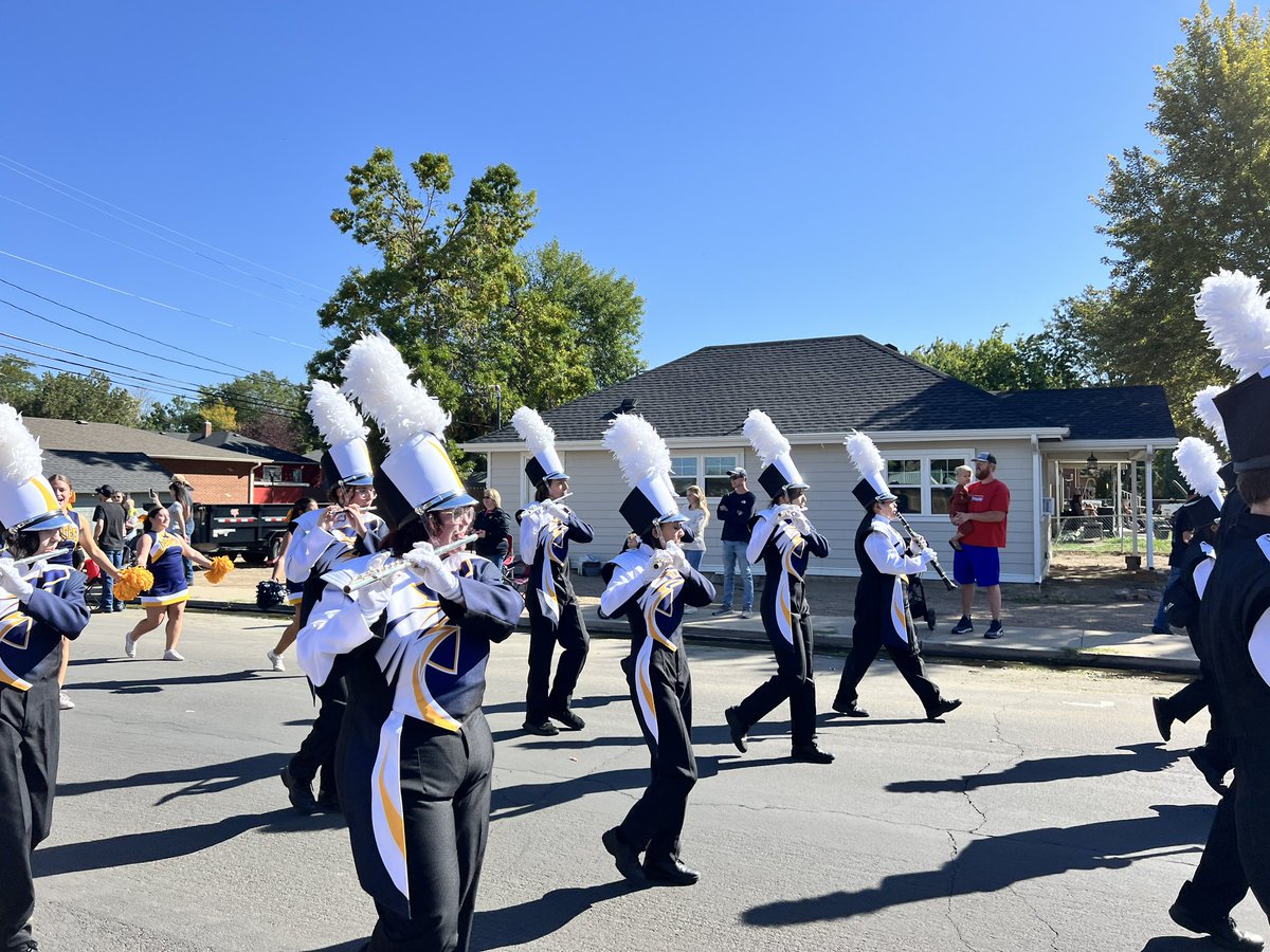 Frederick High School Bands tweet media