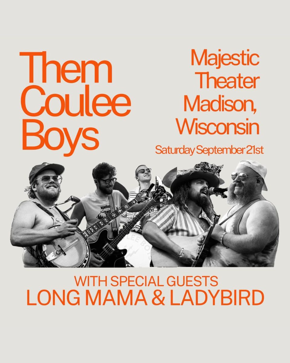 Playing in a very purty theater tonight.