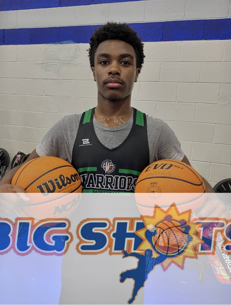 NorfolkKnights's tweet photo. Big Shots Spotlight! Jeremiah Poole 5’10 2026 (Wakefield HS, VA) #BigShots #VWUTeamCamp @BigShotsToday @BigShotsGlobal @JeremiahPoole_3
Simply put, Jeremiah Poole is next level! Both mentally and fundamentally as solid as anybody around. And so effortless in his execution like it’s second nature! High academic student/athlete he carries a 3.9 gpa and few can match his playmaking talents. We featured Jeremiah previously. Check it out. https://t.co/4ycbSCpDED