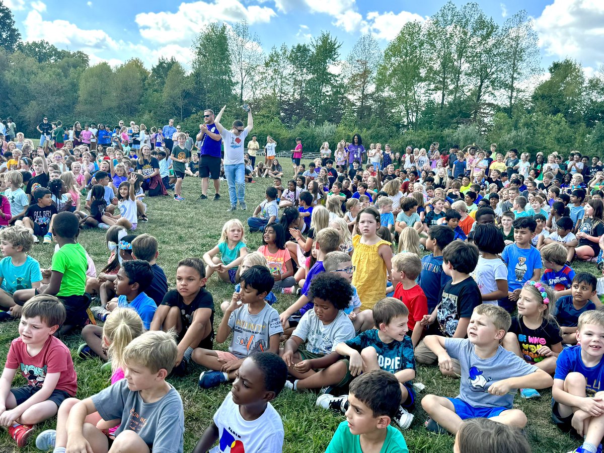 Amy Jackson tweet media